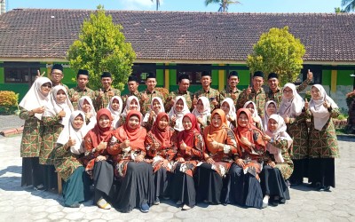 Pembubaran Panitia Tasyakuran dan Perpisahan Kelas VI